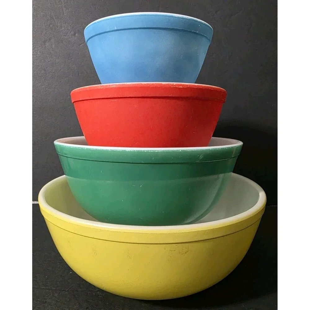 ​Vintage Pyrex Primary Colors Nesting Bowl Set 401-404 | Well-Loved Matte Finish